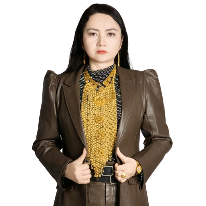 bilim bulak 服装设计师