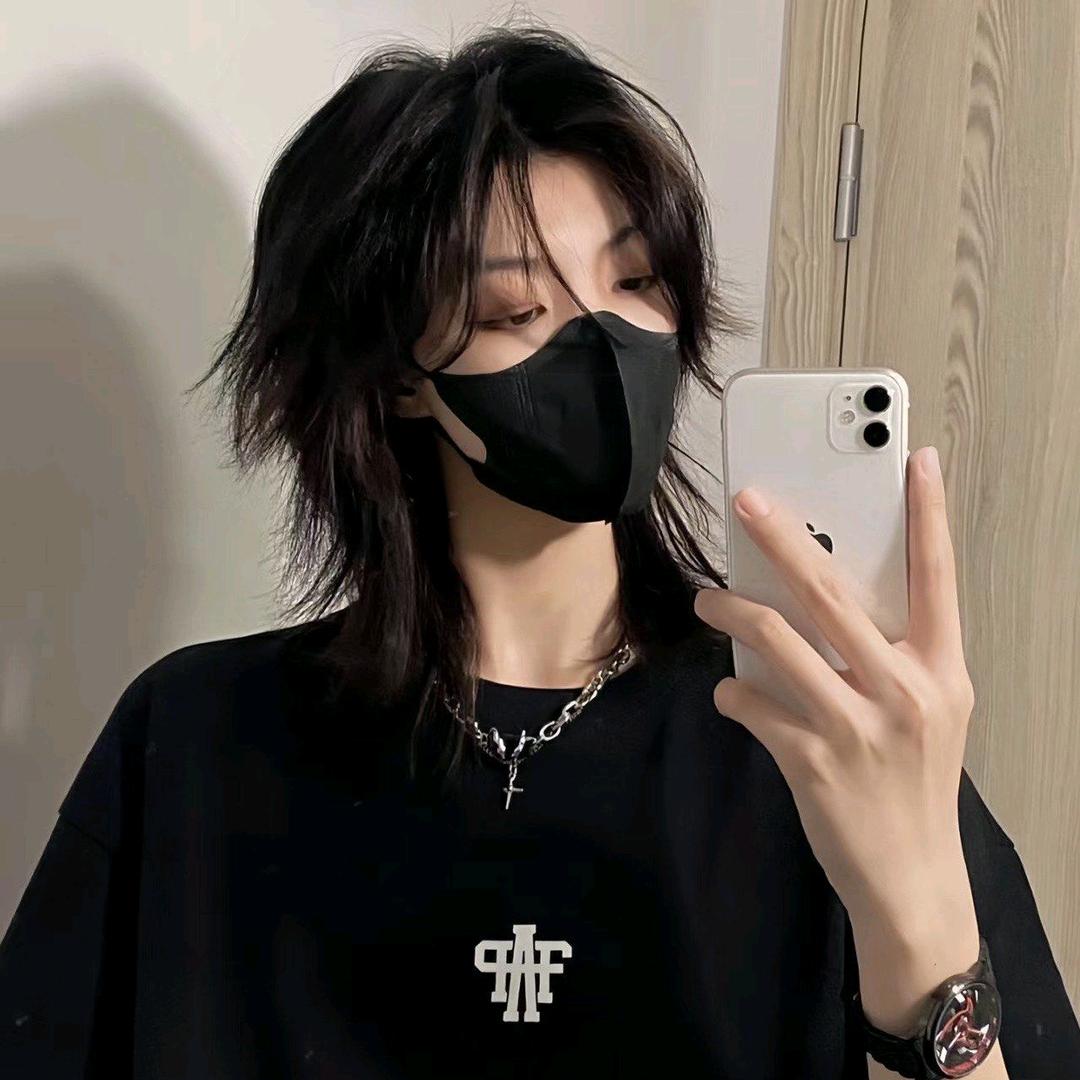 广西珍珍女发型师.