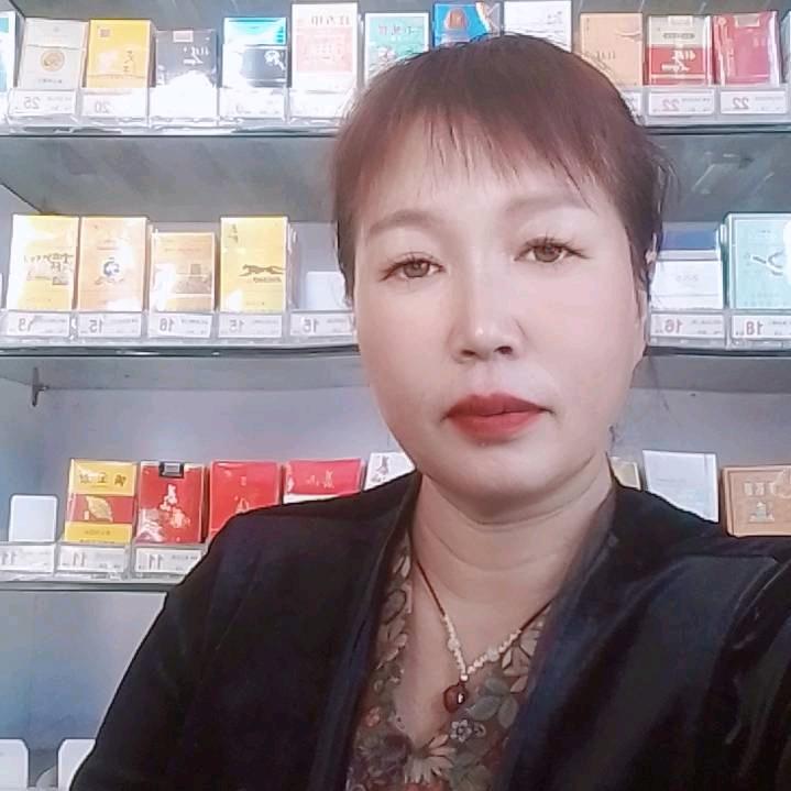 鸡术镇马集振华特价福利超市