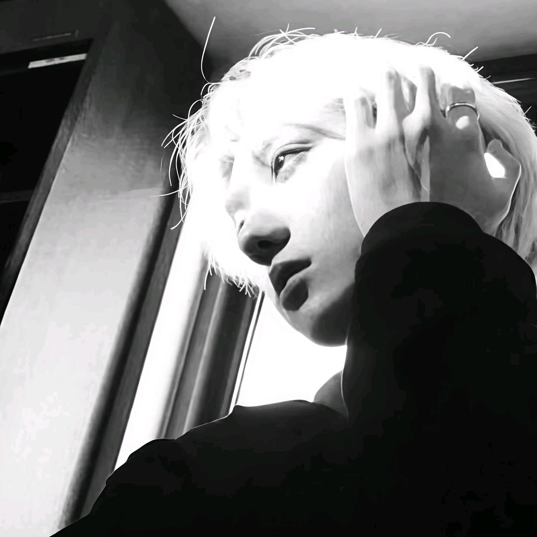 李知恩
