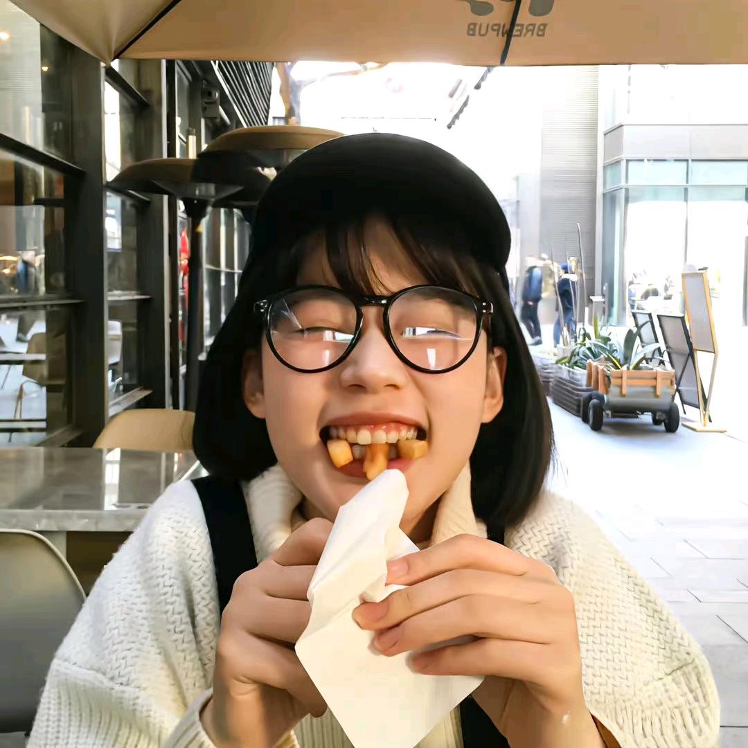 🍭双下巴超可爱ღ