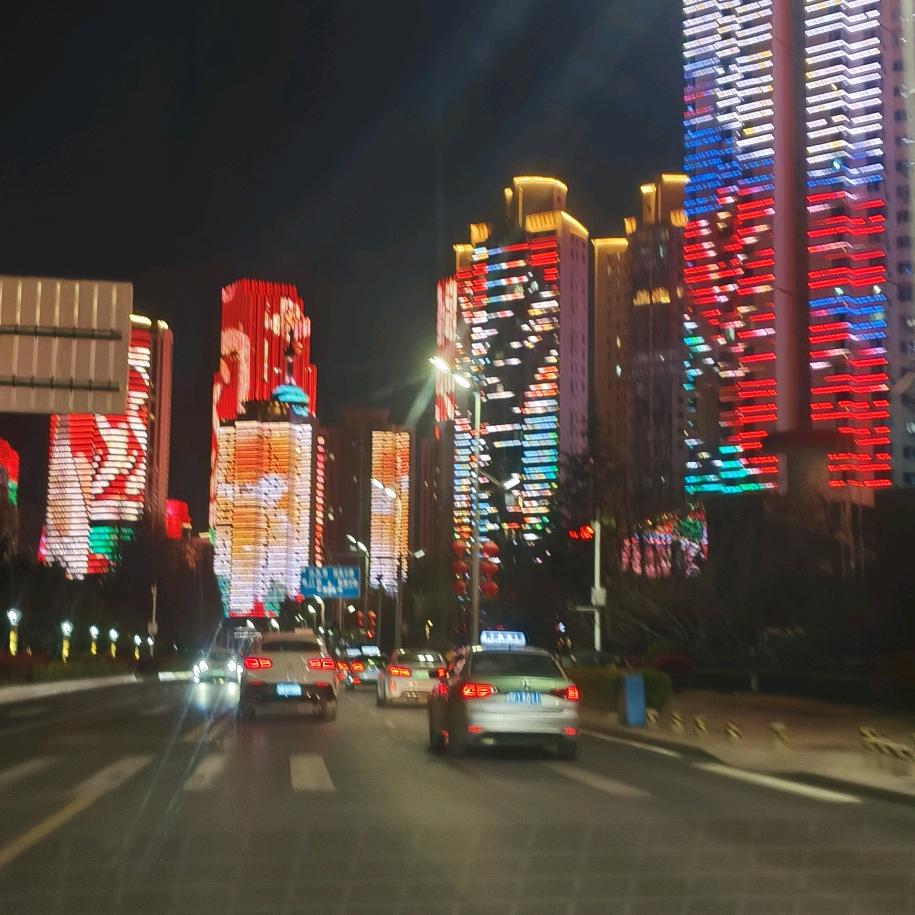 爱屋及乌♥(｡￫v￩｡)♥