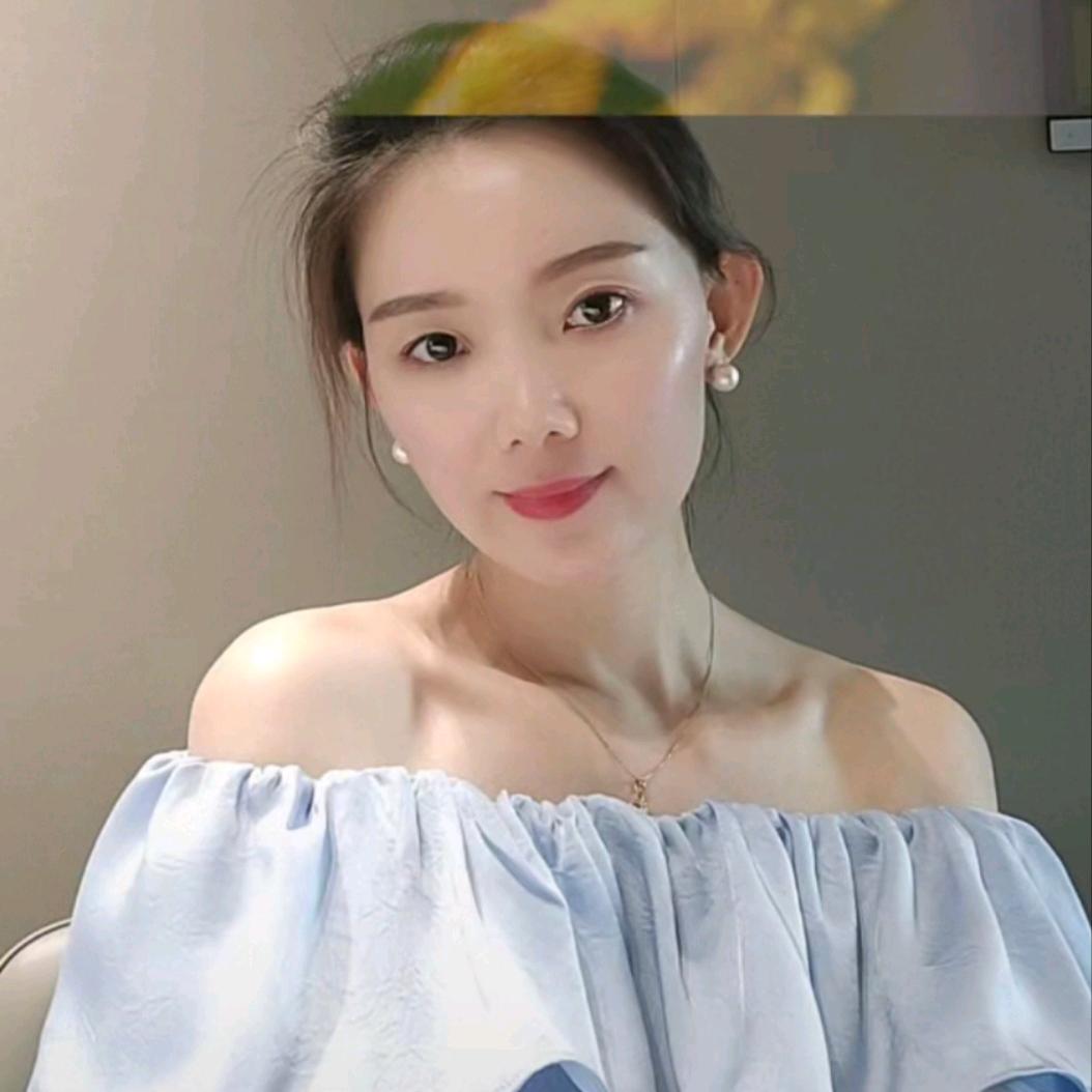 黄黄吃喝玩乐行