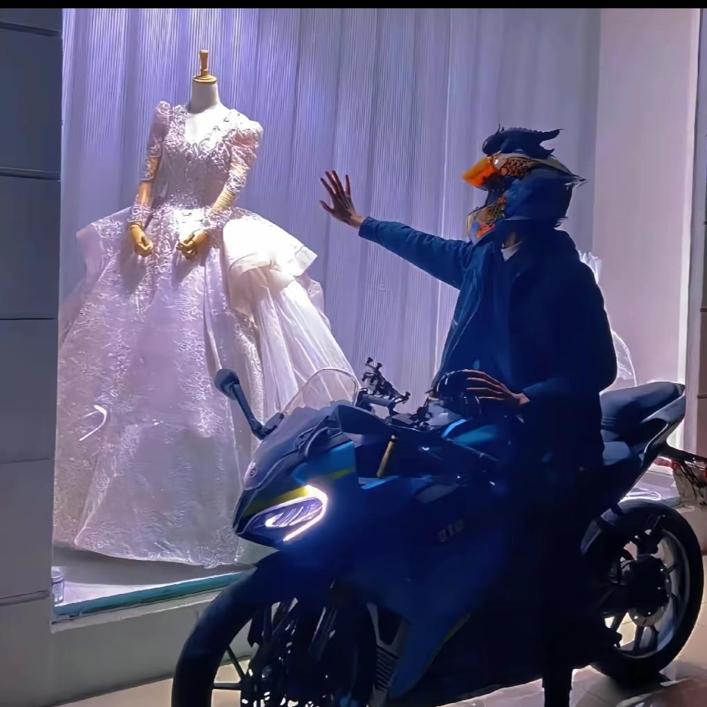 格优造型盘发彩妆新娘妆发型师2号总监