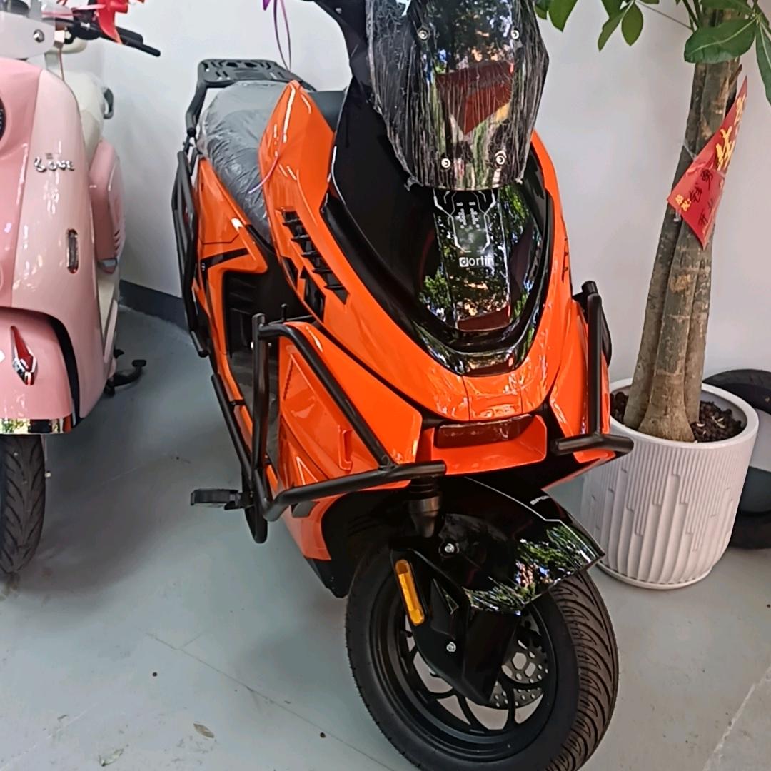 钱勇，电动车汇