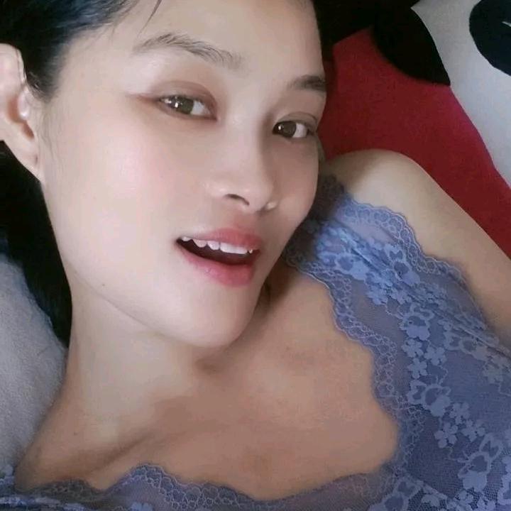 吴恋恋   (白羊座女人)