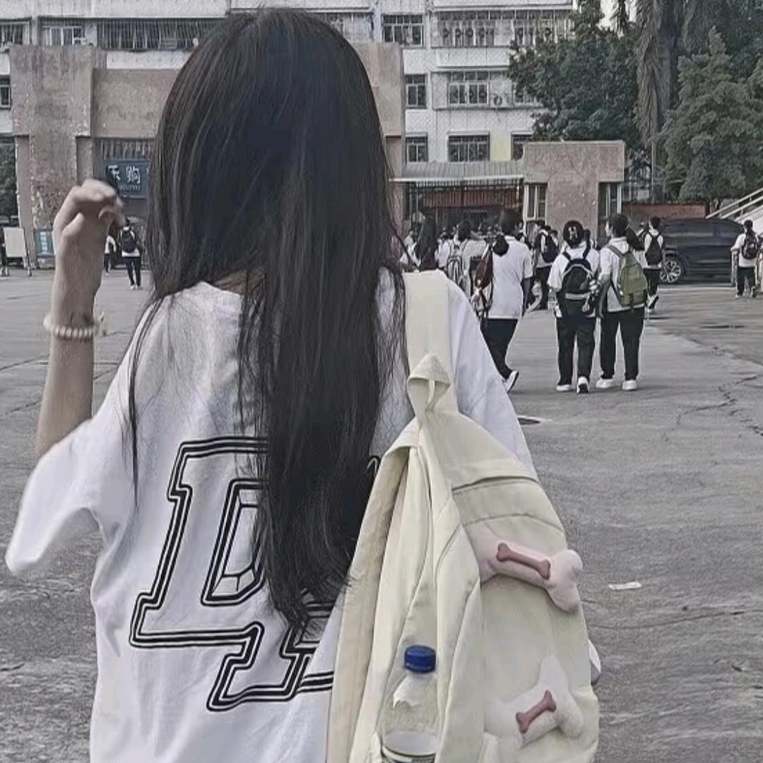 𝙡̶𝙤̶̶̶𝙫̶̶̶𝙚白曦❄️