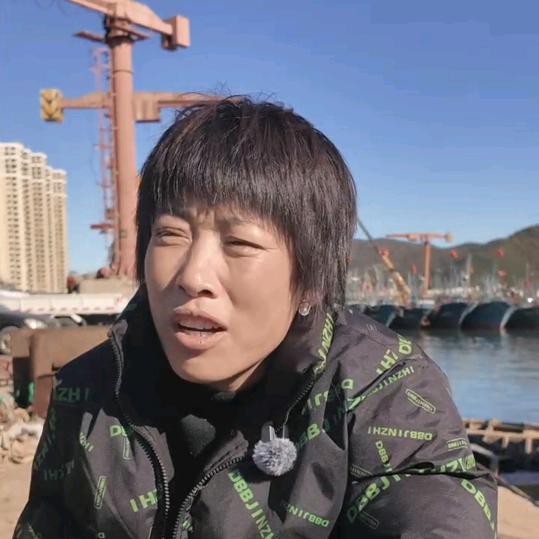 二姐刘富贵（航妈）