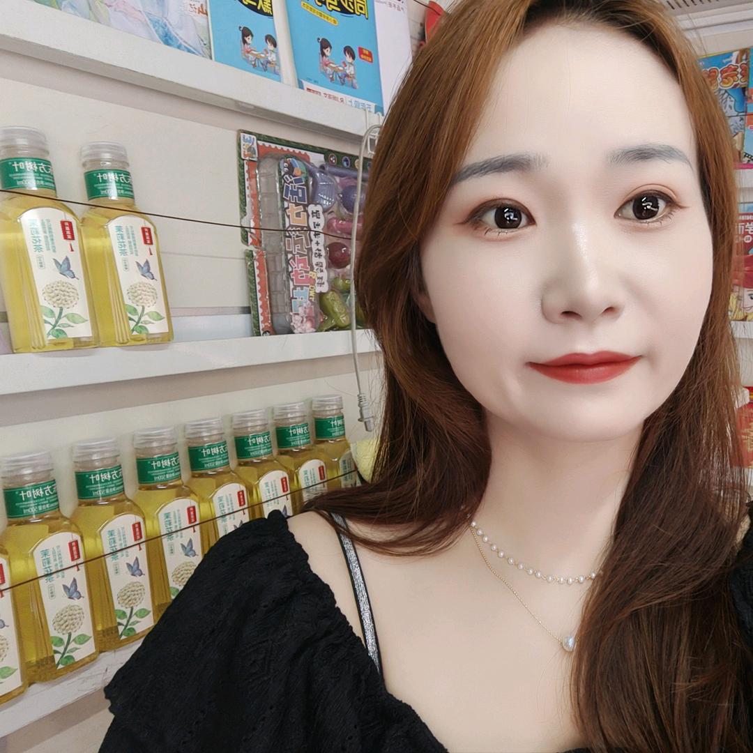 娜🉑不一样🎈