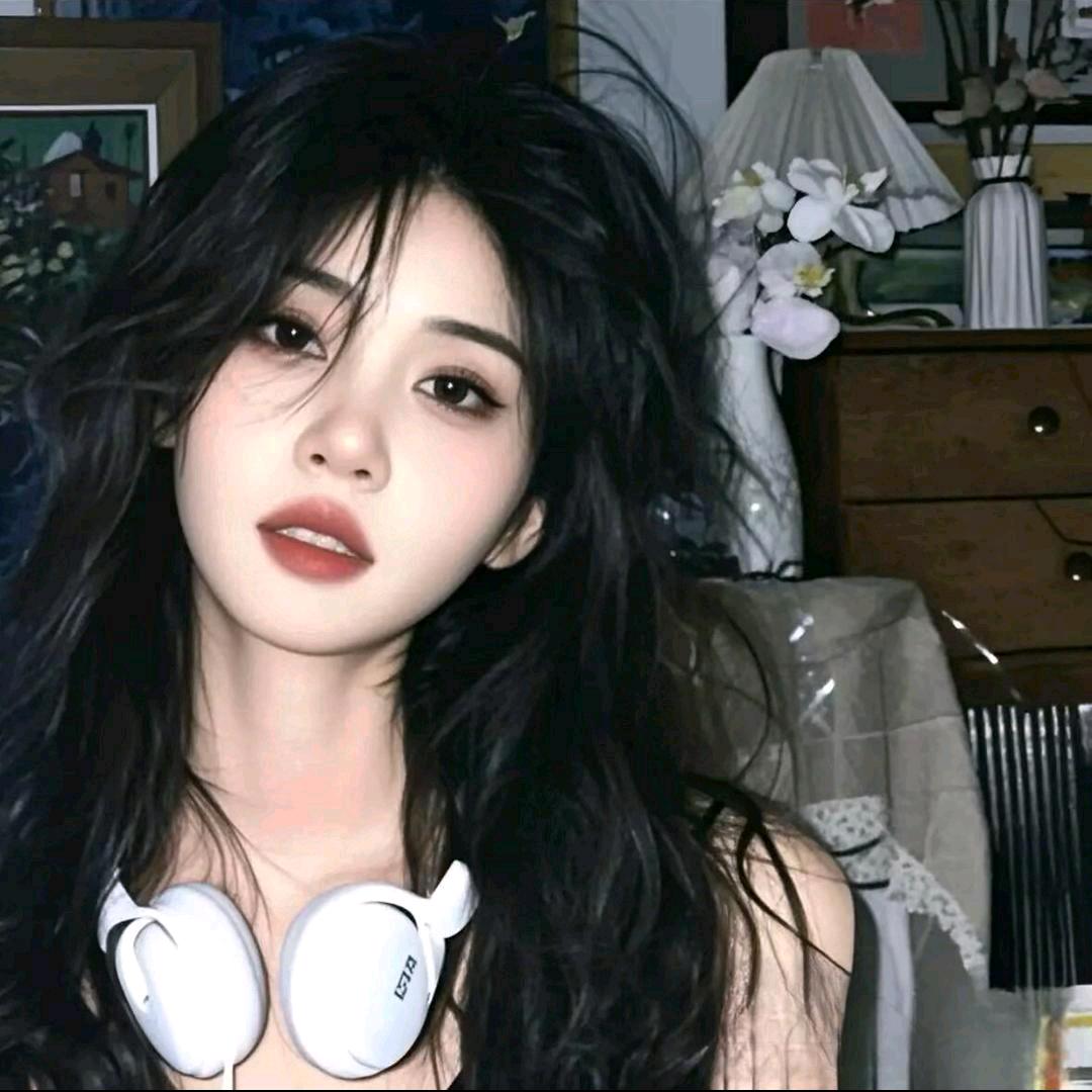 婷👂🏻