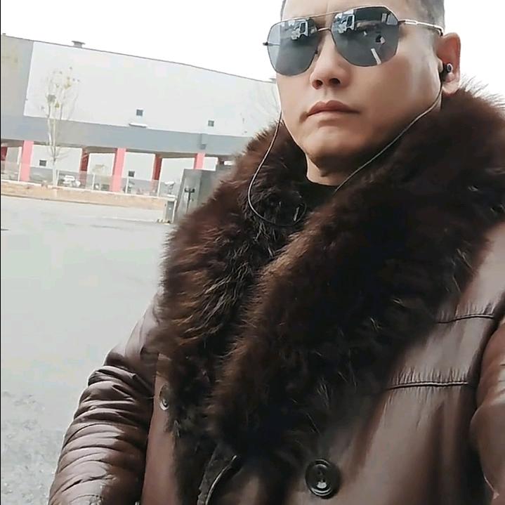 龙哥🧡💛ྀི❤️ྀི💖💰养💰