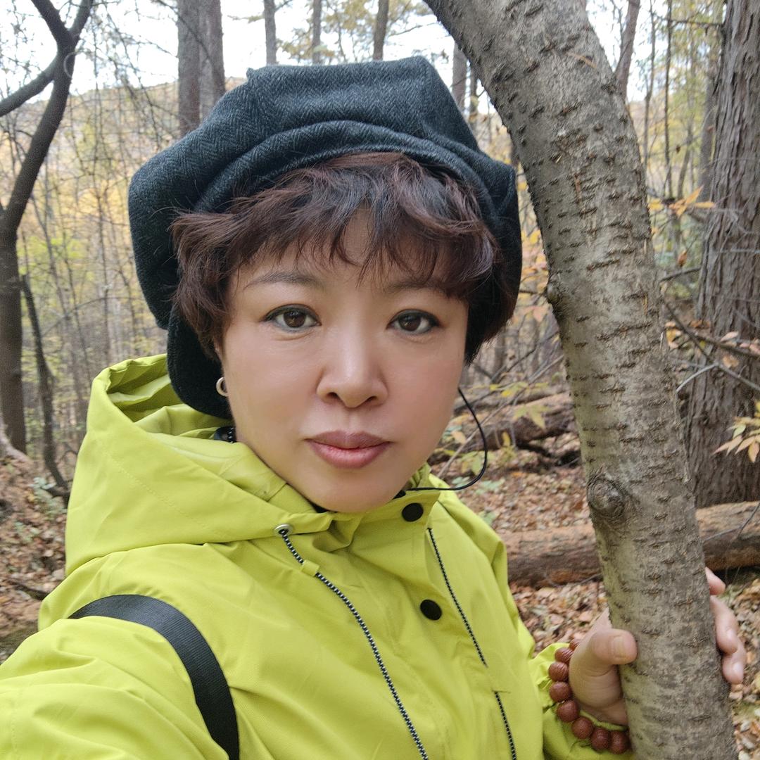 雪妍75年十月的兔