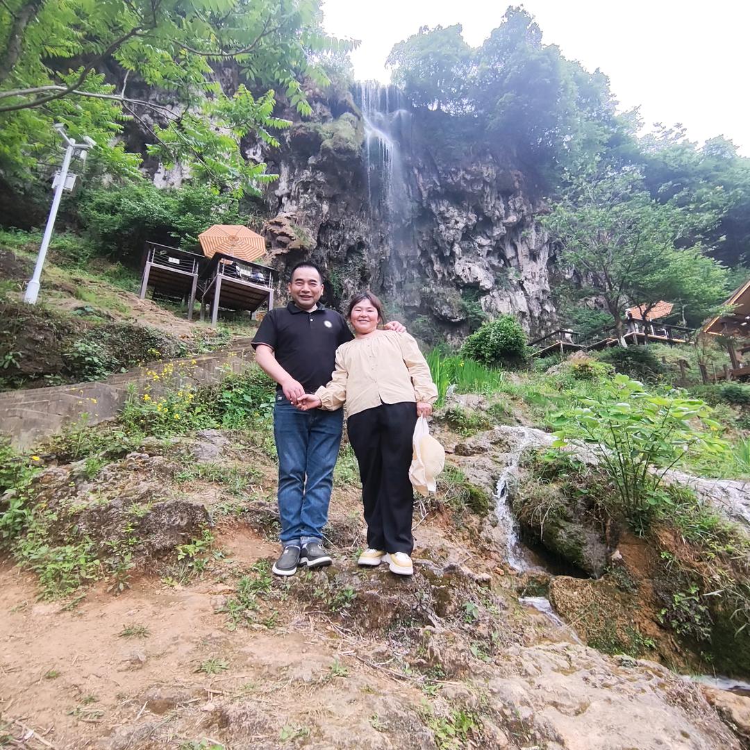 悔和恨.