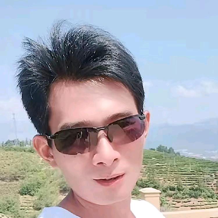 社会你军哥单亲爸爸，找一个后半辈子的搭伙