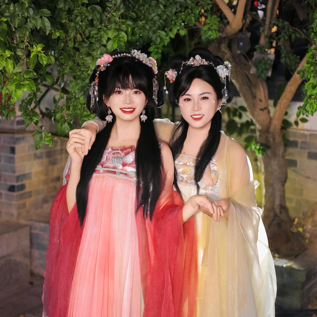 @玲玲