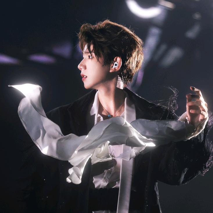 兜里有十二封信_