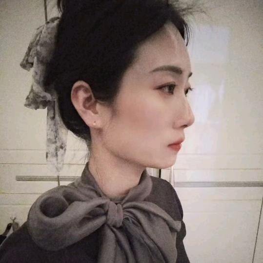 姣姣（不娇气）