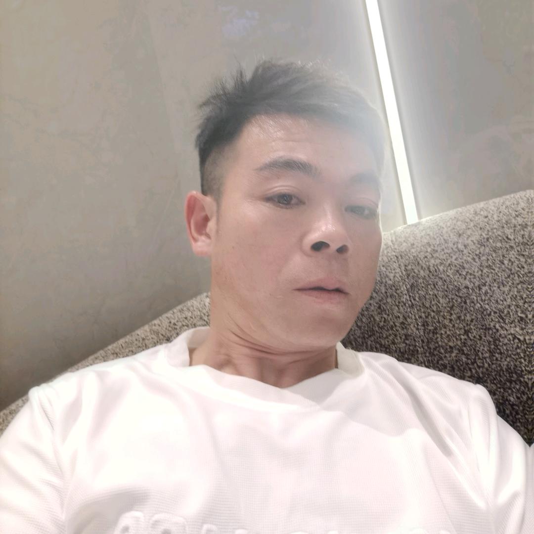 何家三哥