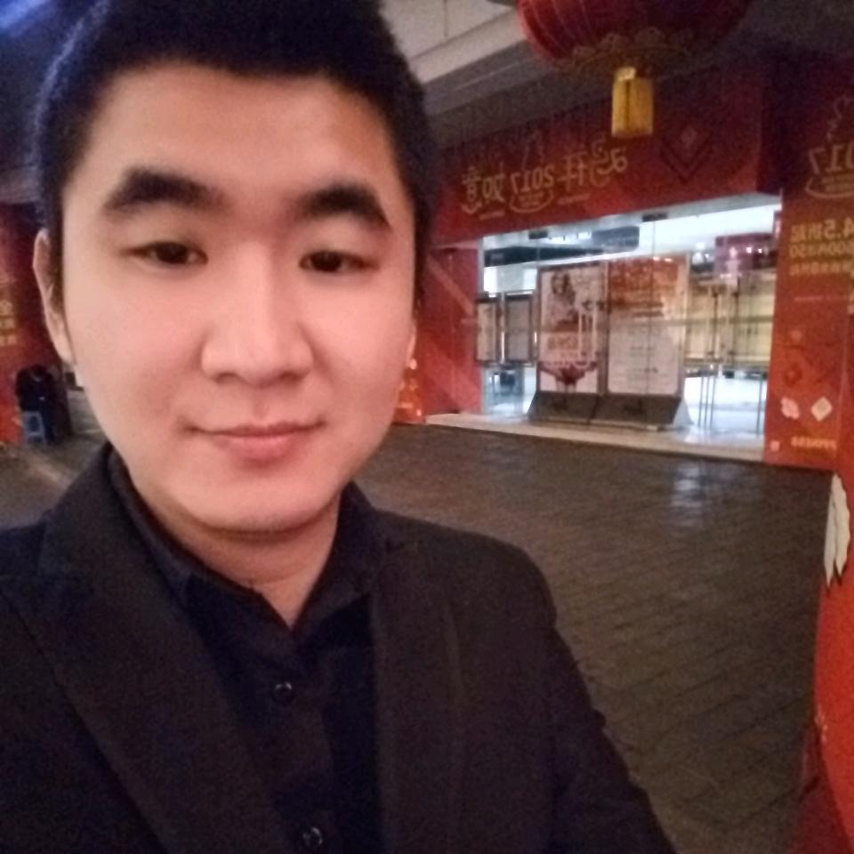 爱吃肉的肖肖