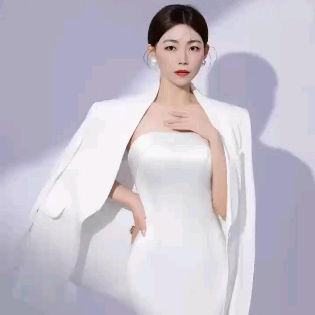 莹莹