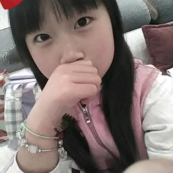 别人的屋檐再大，不如自己有把伞