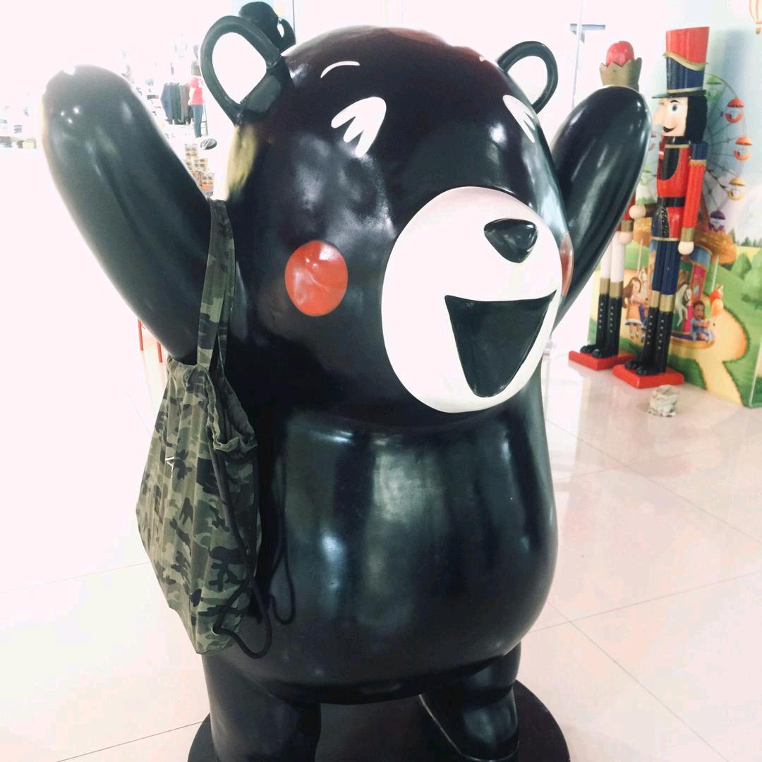 小熊在路上