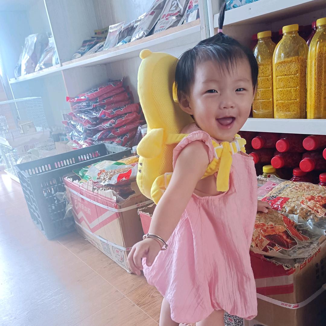 王峰鱼具，顺心招待所 。出租脚手架.