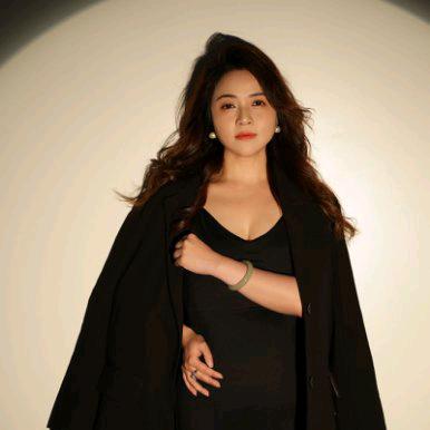 周星言Vivian