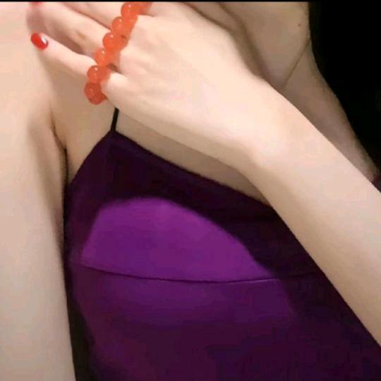 小手冰凉