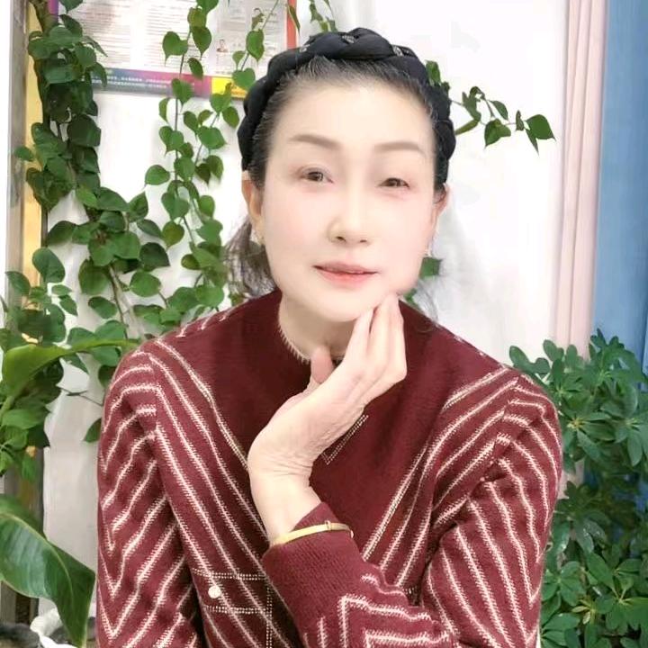 李子花开