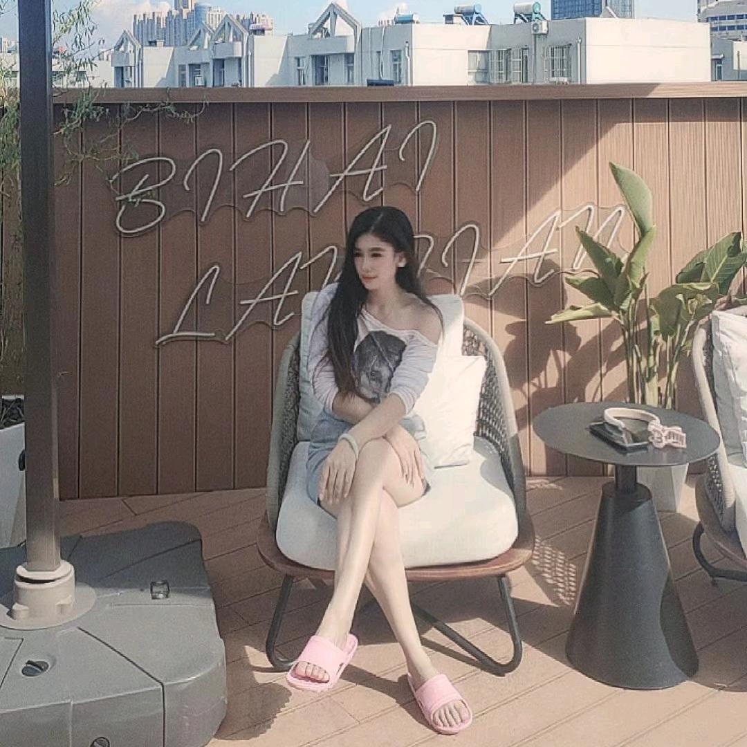 和县玫瑰服装店