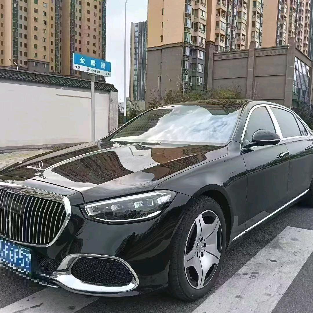 小陈同学在路上