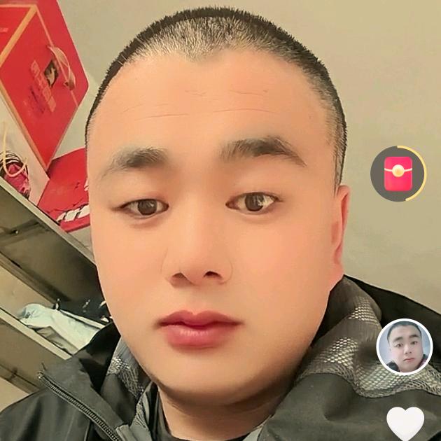 隆化县网红牛肉小哥