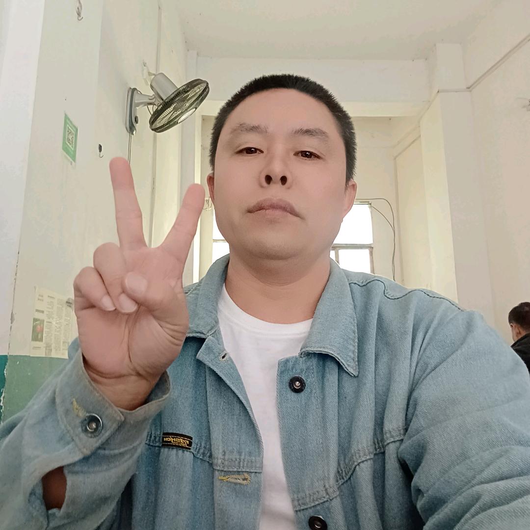 群星，小张