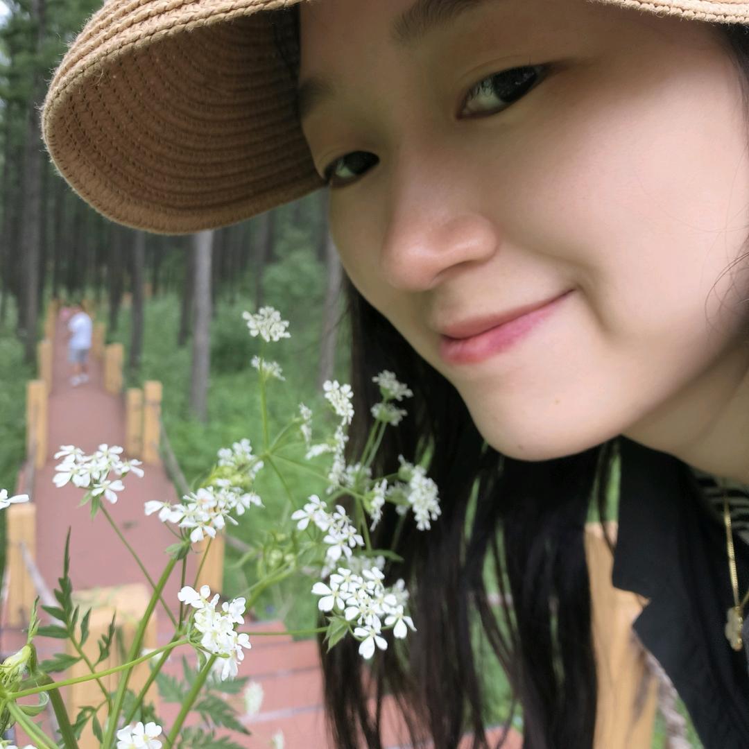 二胎宝妈的半亩花田