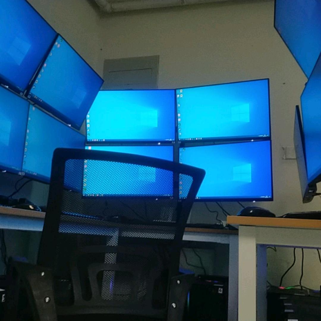 岁岁满日日欢的小林