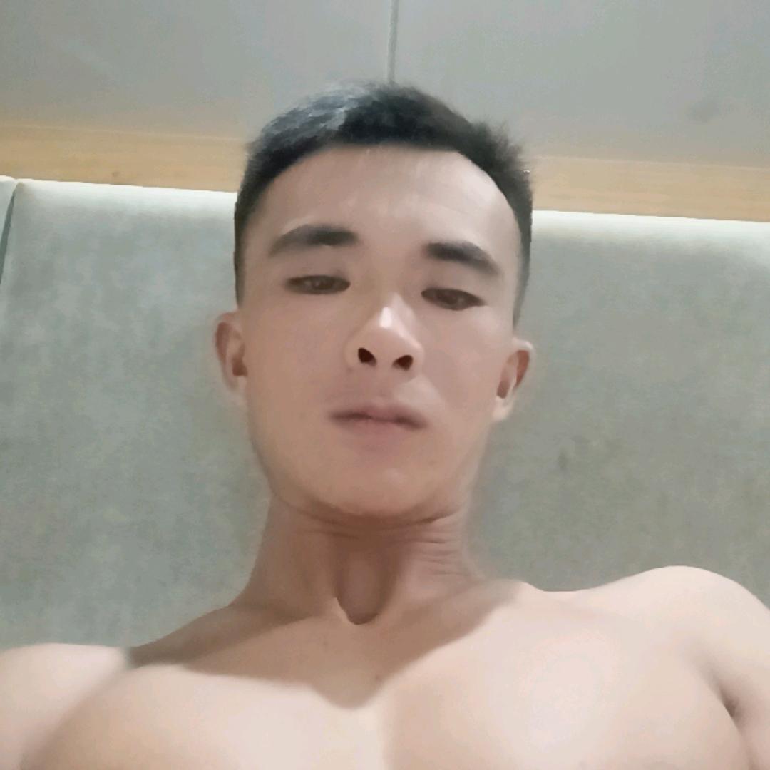 ╭(╯ε横冲直闯╰)╮&