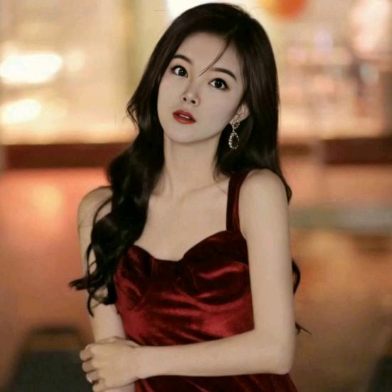 美 华