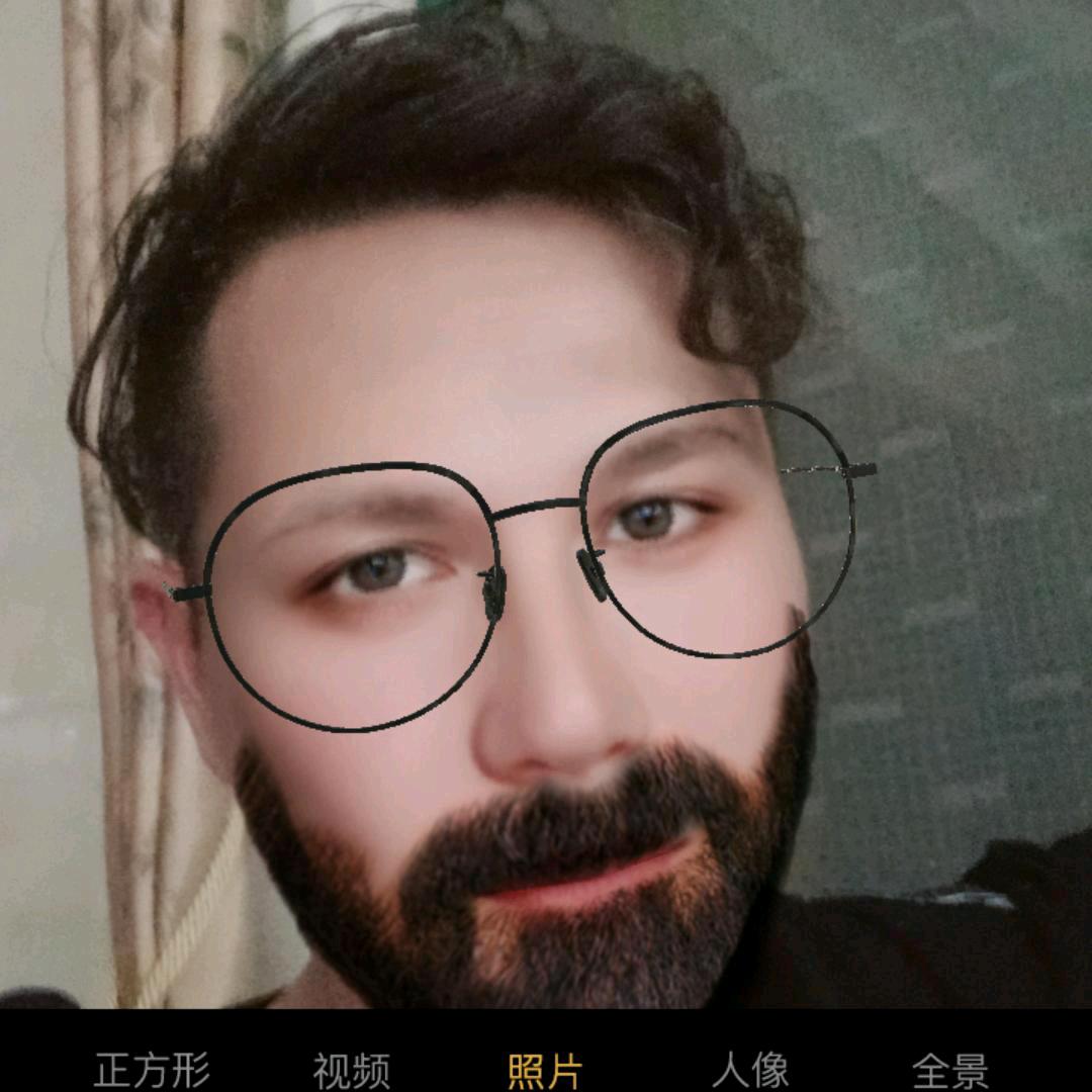 笑八