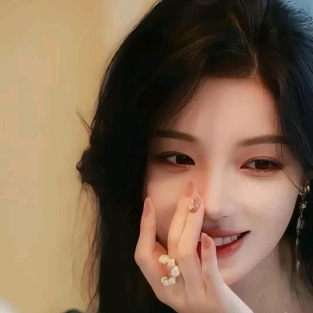 小美爱吃饭