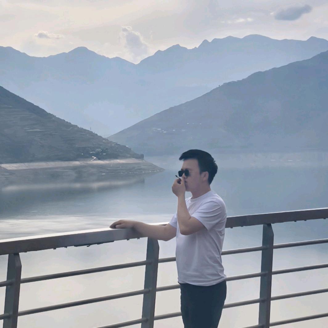 @黄正义..