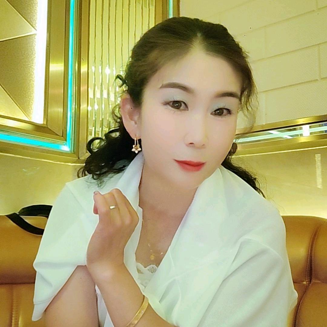 秋菊，