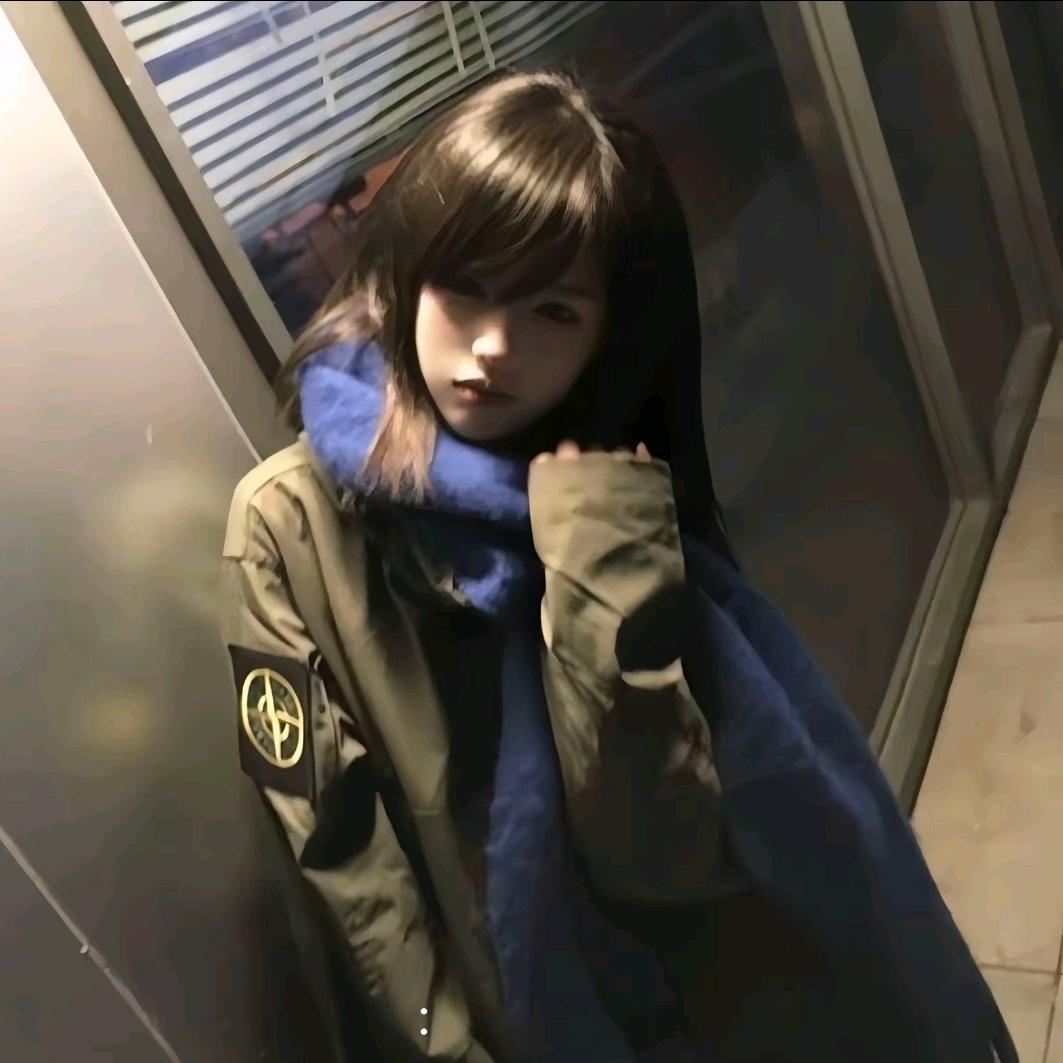 7911