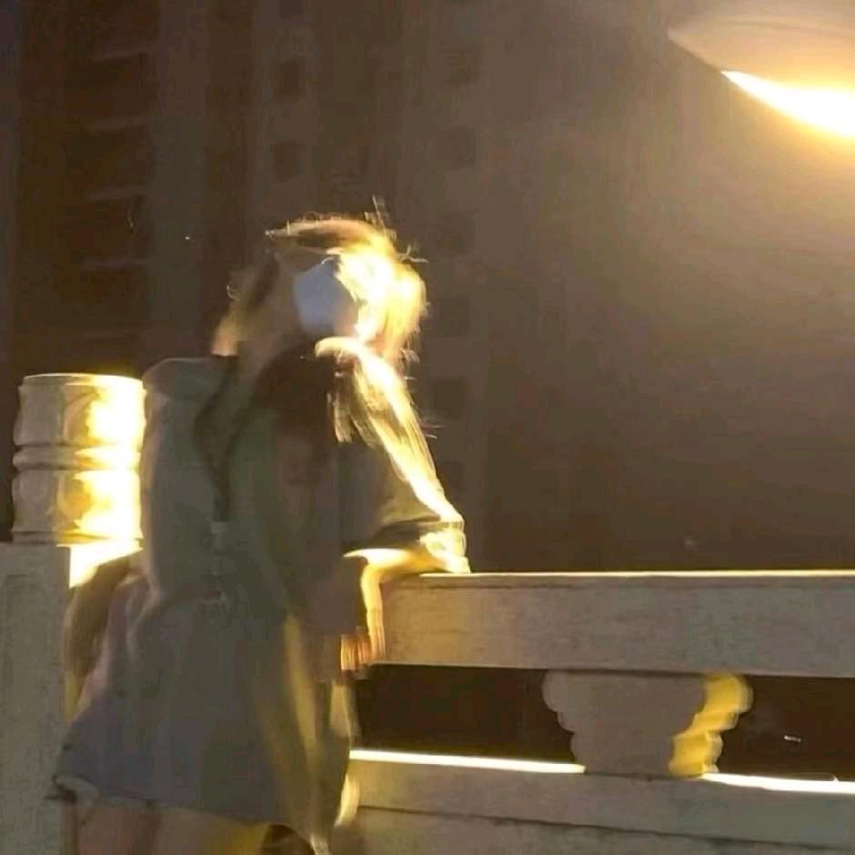 橙C冰美式🧁⁸³⁰