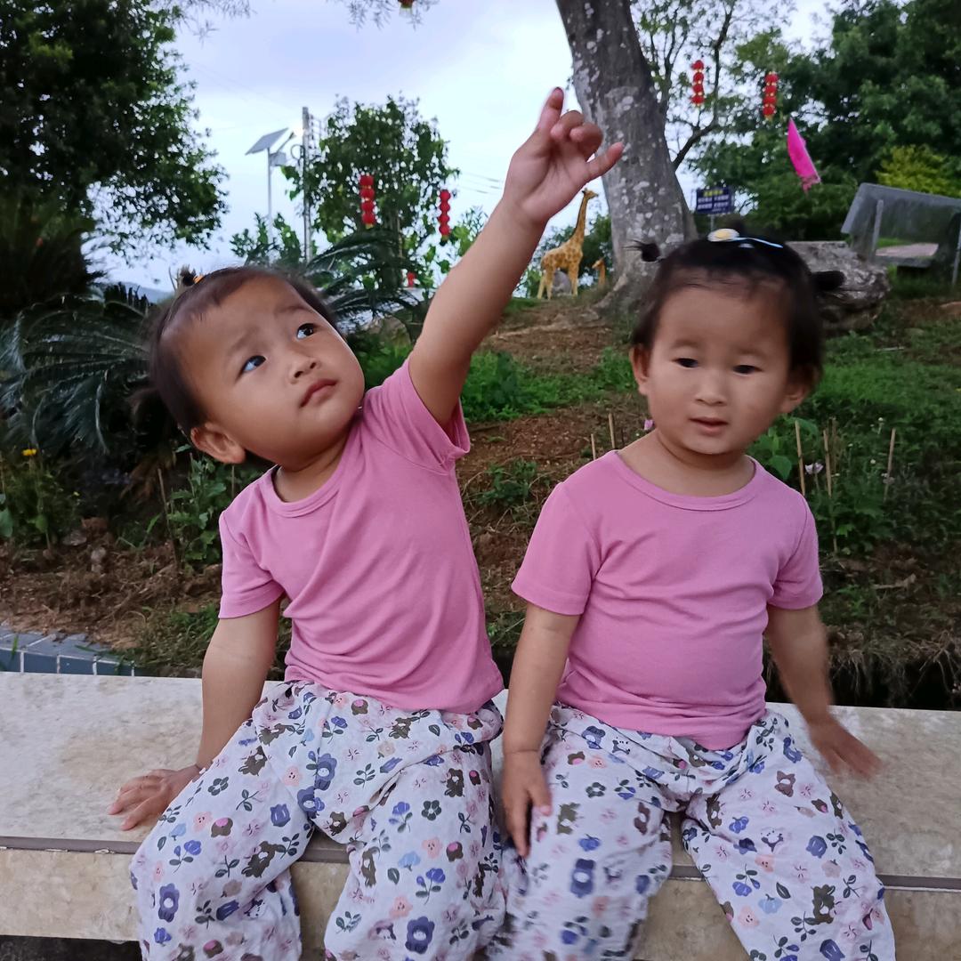 姐姐玲妹妹怡
