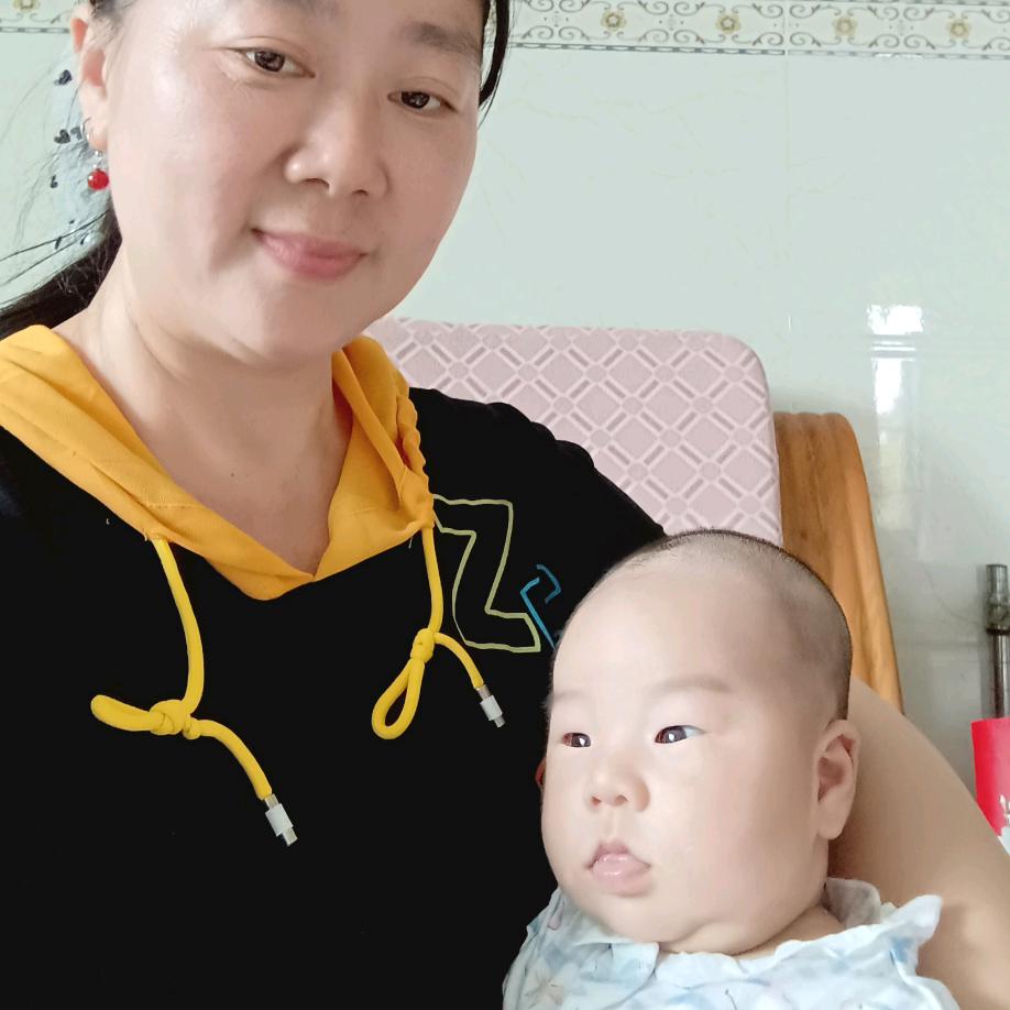 月嫂、催乳刘玉南