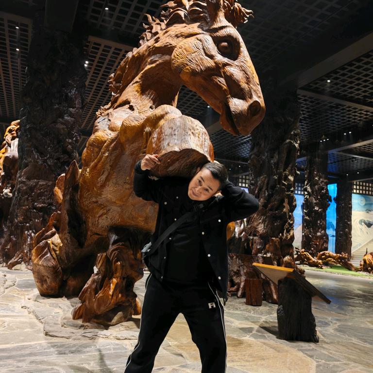 小胸弟