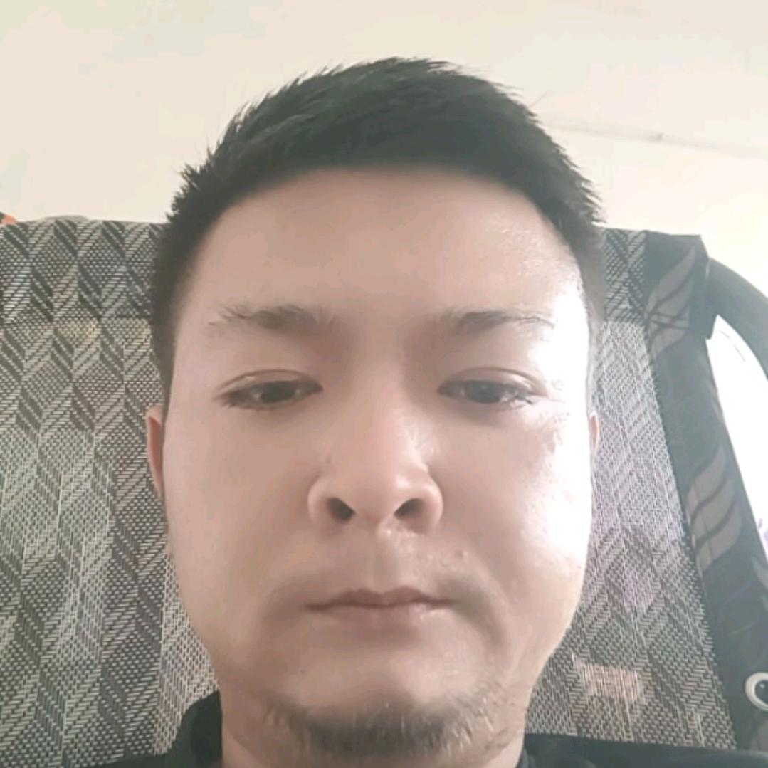 阔然珠宝店