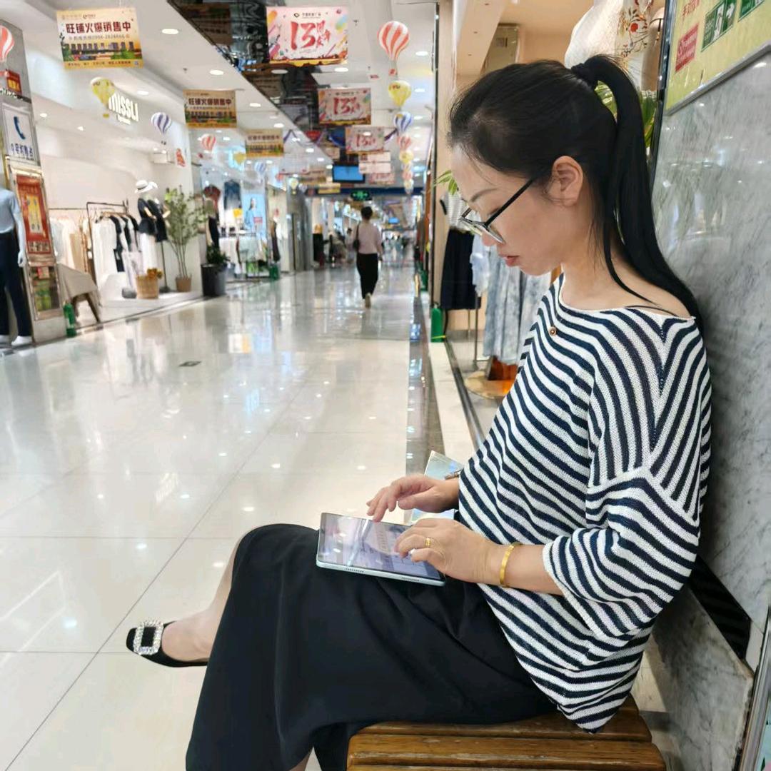 米格子花裙子