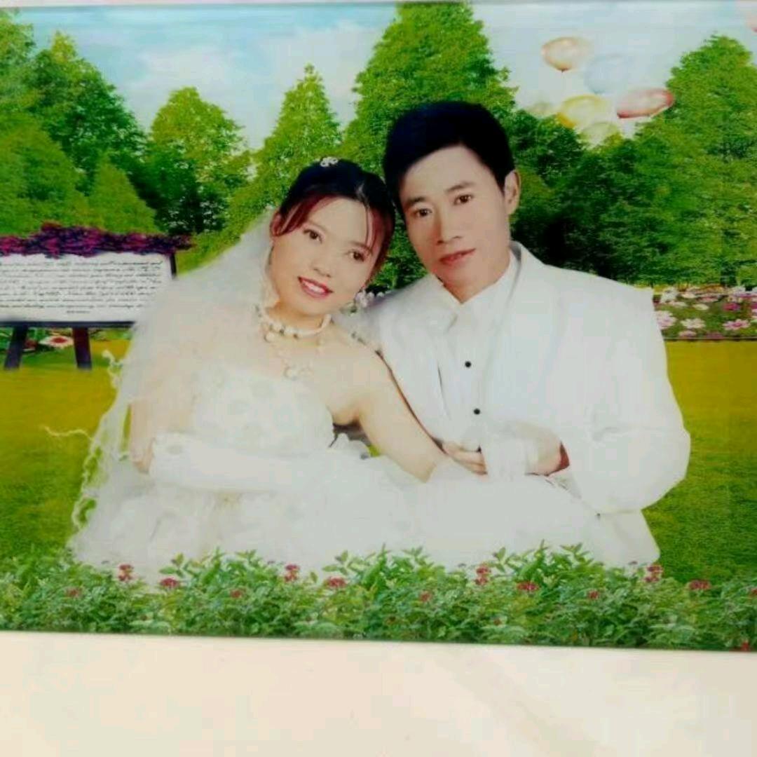 情一动心就痛😭😭邱